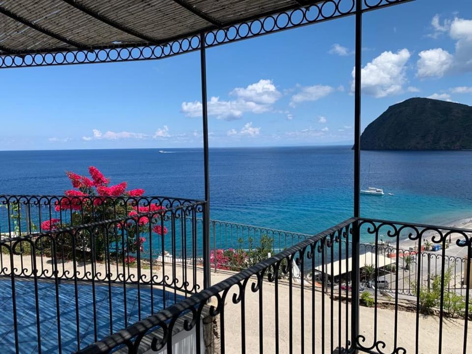 Oltremare Residence Hotel Apartment hotel in Canneto