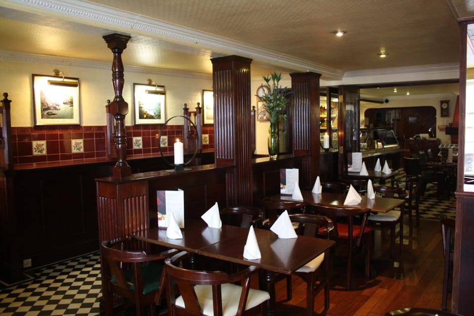 O'Shea's Hotel Hotel in Tramore