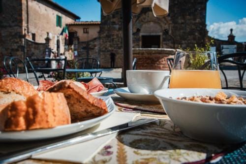 Rooms and Wine al Castello Hotel in Castellina in Chianti