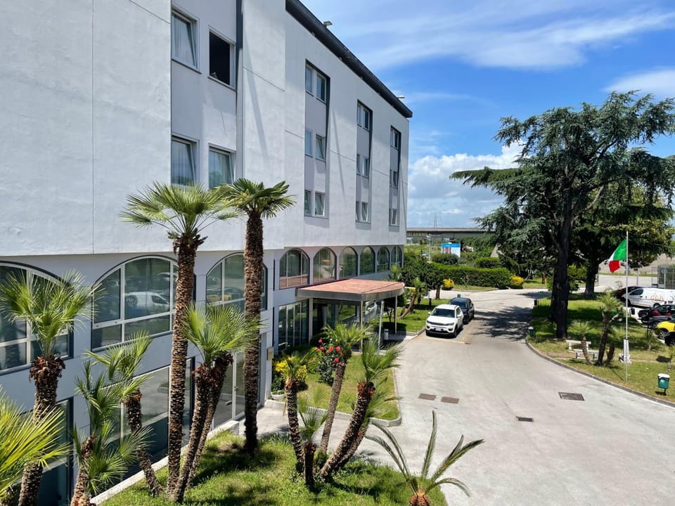 HOTEL QUADRIFOGLIO Hotel in Campania
