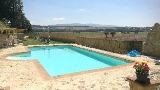 Appto Iris 3 Bedrooms,2 Bath, Living Room 11 Pax Hotel in Umbria