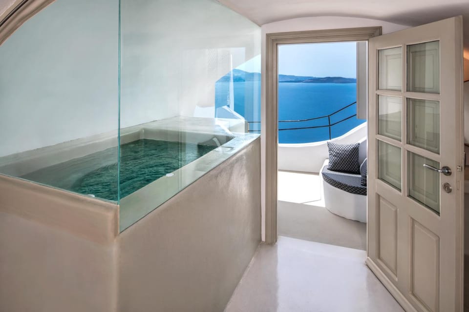 Kaleidoscope Oia Suites Hotel in Oia