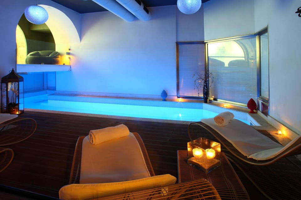 Hot tub