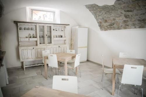 La corte dell'Elmo Hotel in Province of Brescia