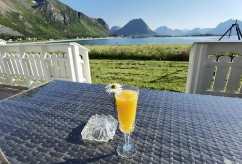 BanPim Beachside Lofoten Lodge in Lofoten