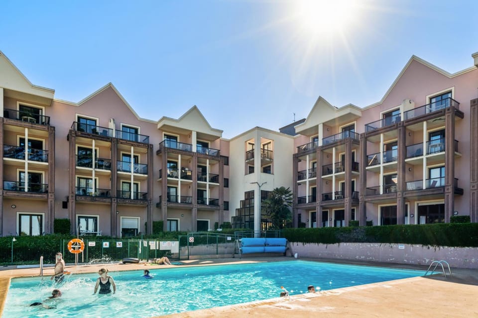 Residence Pierre & Vacances L'Archipel Hotel in Perros-Guirec