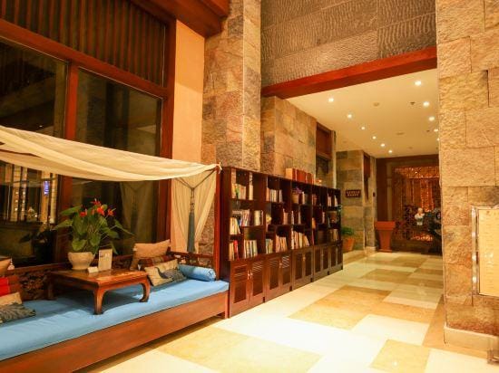 Maple Palace Hotel Hotel in China