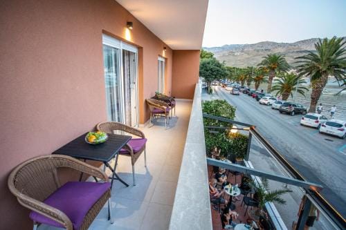 Rooms & Apartments Toni Hotel in Šibenik-Knin County, Croatia