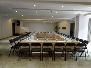 Boyue Lanwan Hotel (Hangzhou Zhijiang Zhuantang Songcheng Art Institute) ) Hotel in Hangzhou