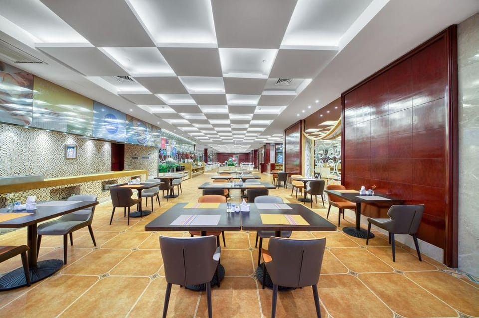 Haiwaihai International Hotel (Gongshu Wanda Plaza Dujiaqiao Subway Station) Hotel in Hangzhou