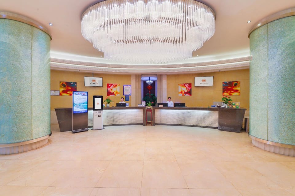 Hangzhou Fuyang Yaoyue International Hotel (Enbo Avenue) Hotel in Hangzhou