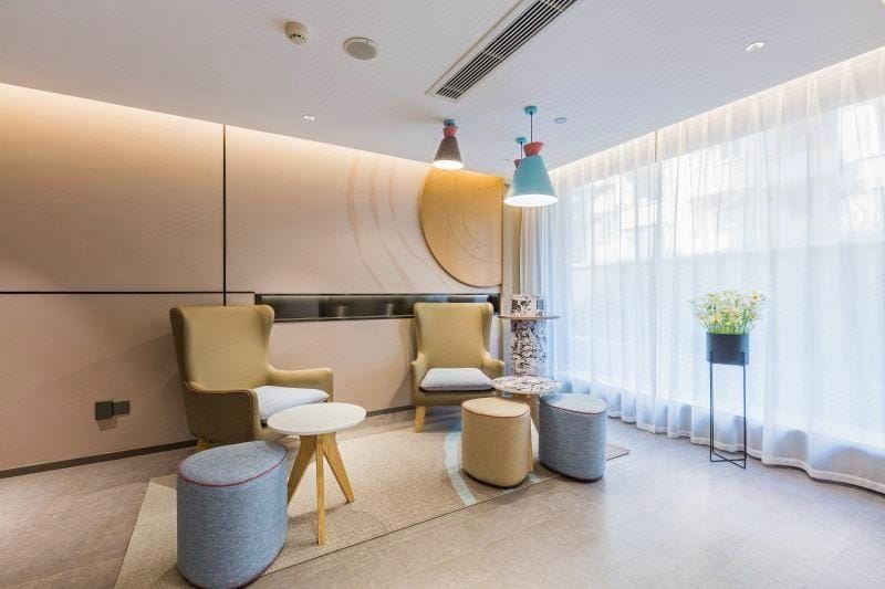 Homeinn · neo (Hangzhou Wulin Square Tiyuchang Road) Hotel in Hangzhou