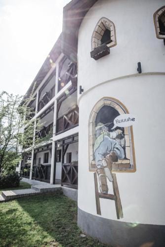 Toschis Station-Motel-Wirtshaus-an der Autobahn-Bowling Hotel in Thuringia, Germany
