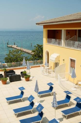 Hotel Vela D'oro ***S Hotel in Bardolino