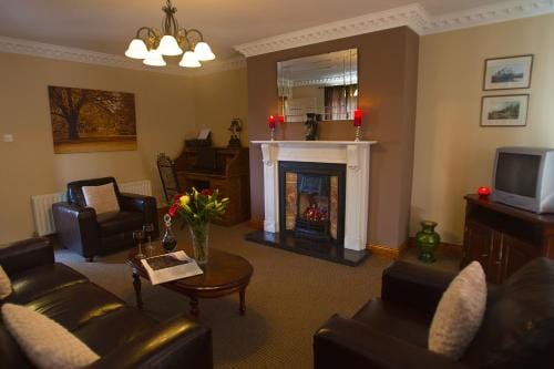 Woodlawn House Hotel in Killarney