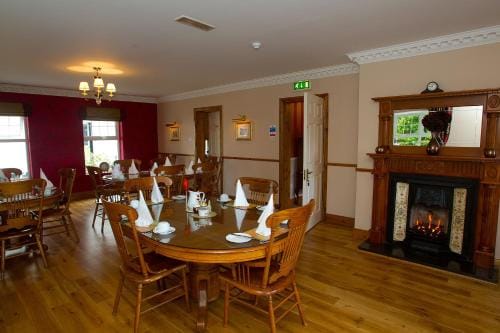 Woodlawn House Hotel in Killarney