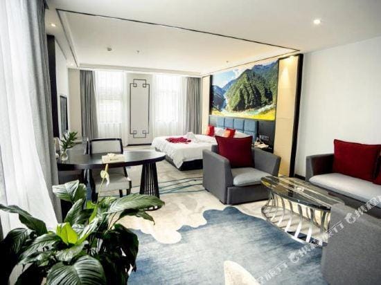 Lushui Nujiang Bund Hotel Hotel in China