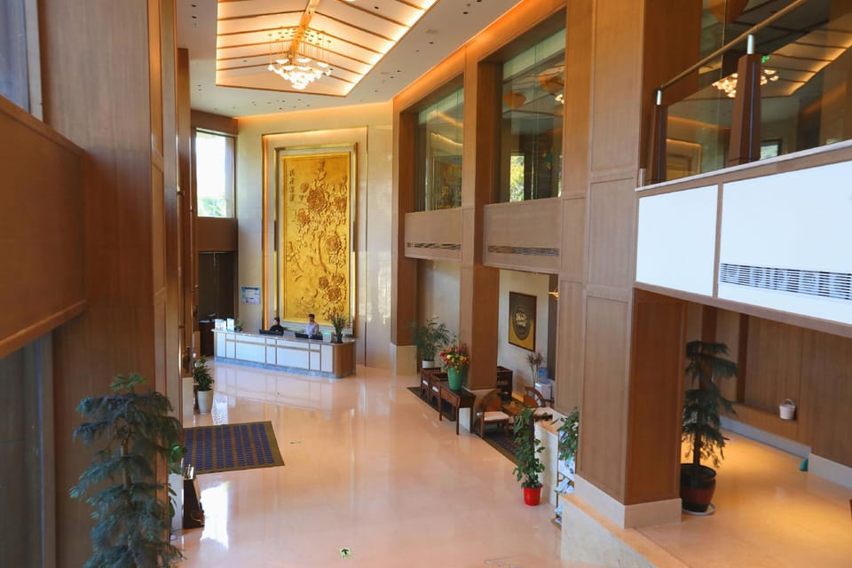 Yulongshan Dong Spring Resort Hotel in Zhejiang