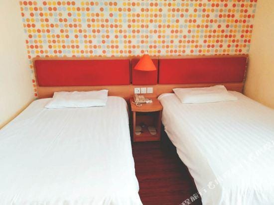 Home Hotel (Ninghai China Mold City Xingning Middle Road) Hotel in Zhejiang
