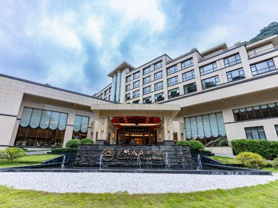 Tianmingshan Spa & Resort Hotel in Zhejiang