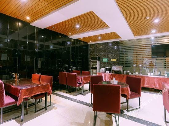 Qingmu Select Hotel (Southwest Road, Maanshan Lake Wanda Plaza) Hotel in Nanjing
