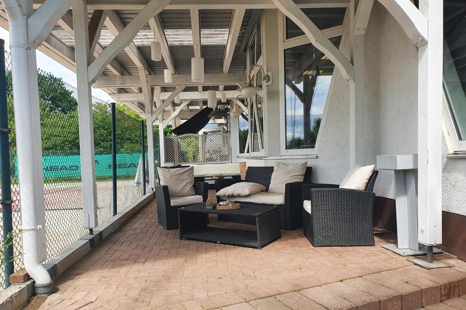 Sport Hotel Kenzingen inklusive Schwimmbad, Sauna und Fruhstuck nahe Europa-Park Hotel in Ortenau