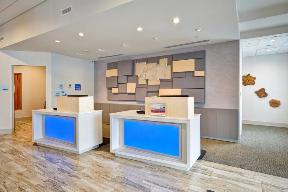Holiday Inn Express Evansville By IHG Hotel in Evansville