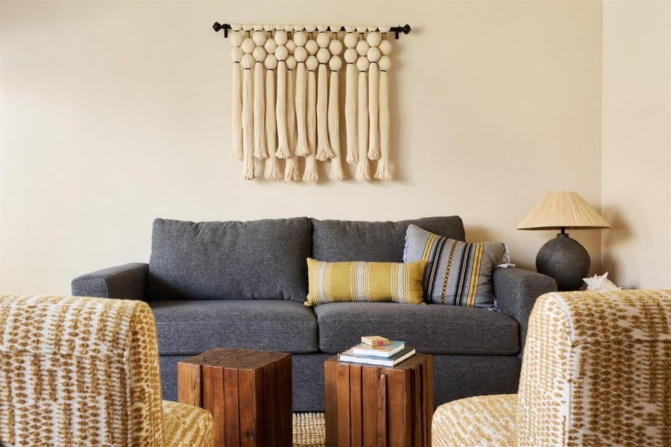 Los Bungalows Hotel in Imperial Beach