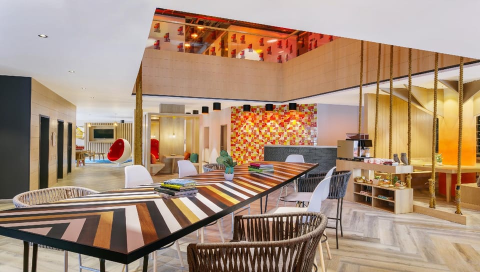 Bar/lounge