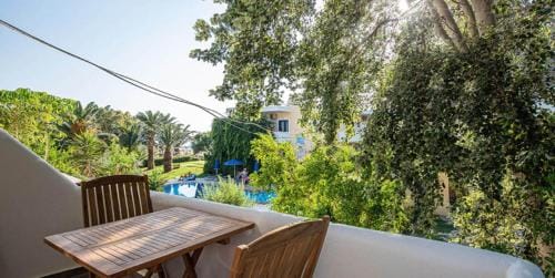 On the sand 1 Hotel in Palaiochora