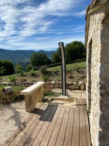LA BAPTISTINE FACE AU VENTOUX la Clue Hotel in Provence-Alpes-Côte d'Azur