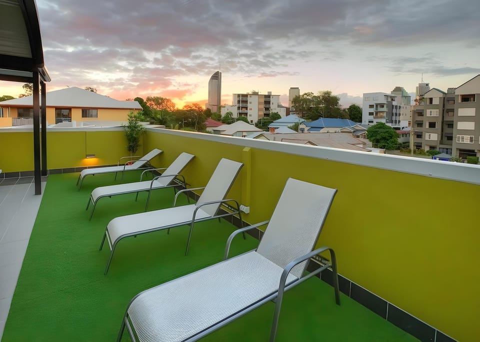 Breeze Lodge Hostel in Kangaroo Point