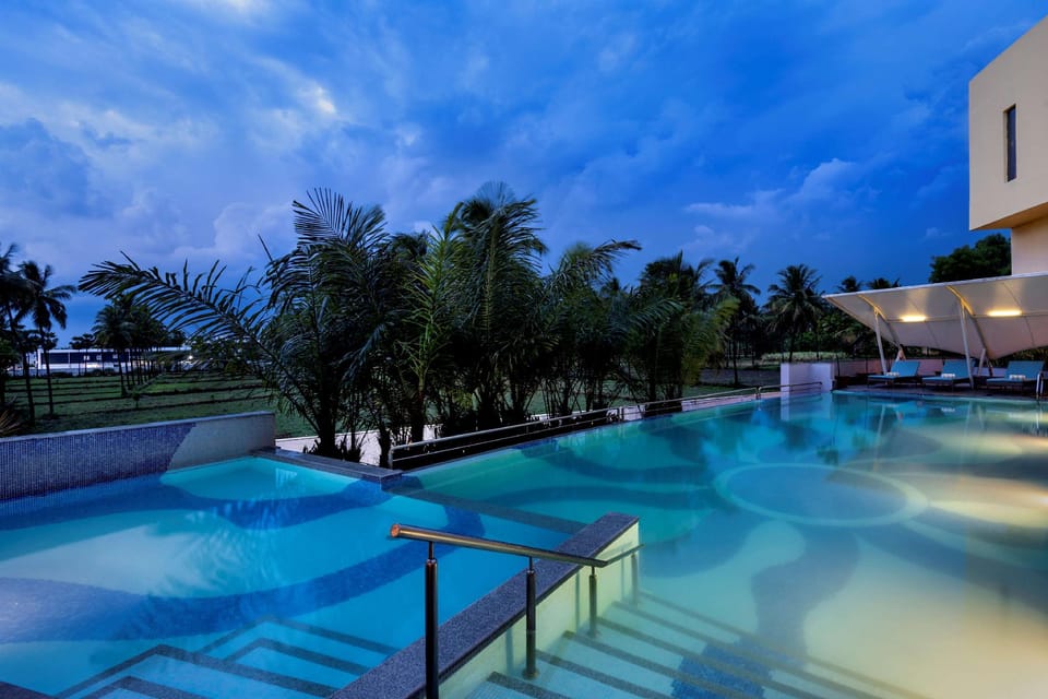 Swimming pool