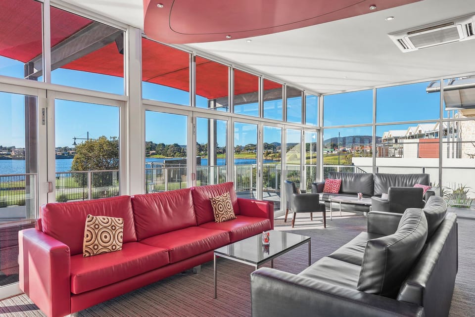 York Cove Apartment hotel in Tasmania