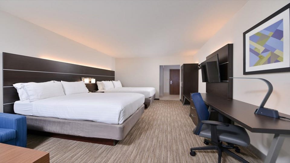 Suite room