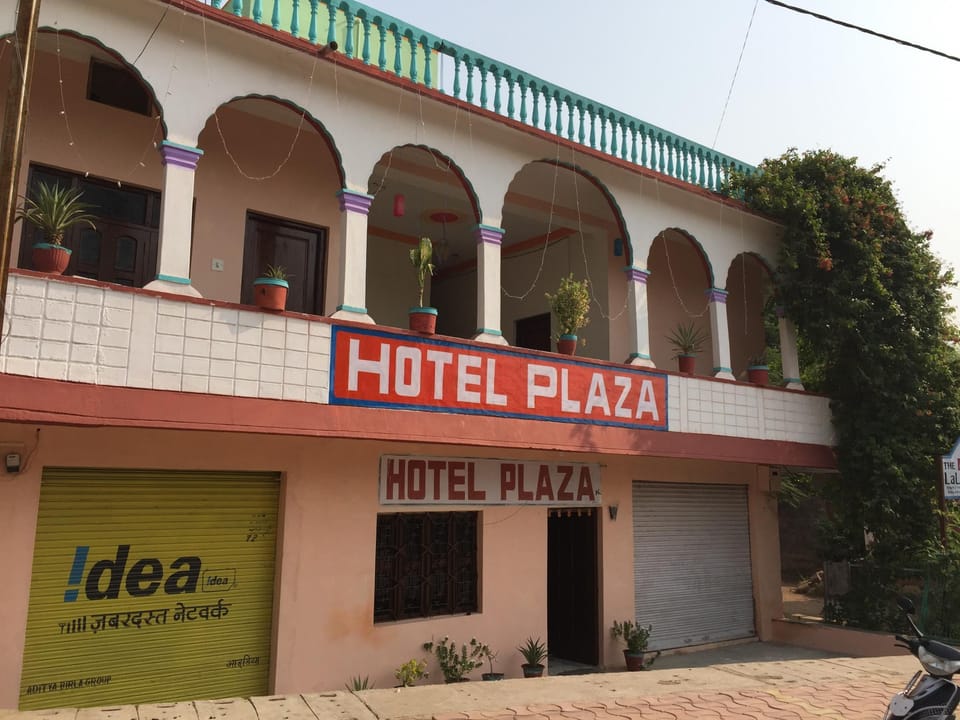 Hotel Plaza Hotel in Uttar Pradesh