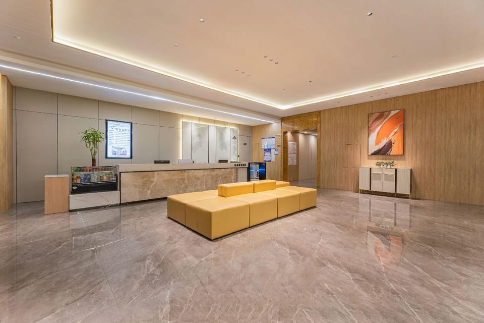 GreenTree Inn JiangSu Wuxi Jiangyin Huashi Avenue Huaxi Village Business Hotel Hotel in Suzhou