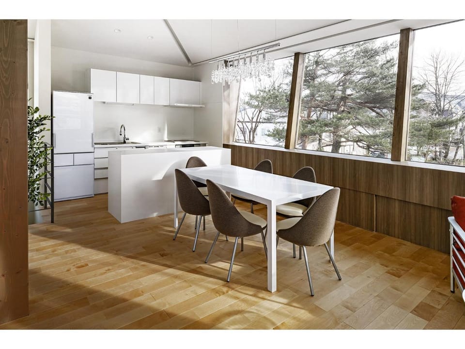 Pension EastMount Hakuba Lodge in Hakuba