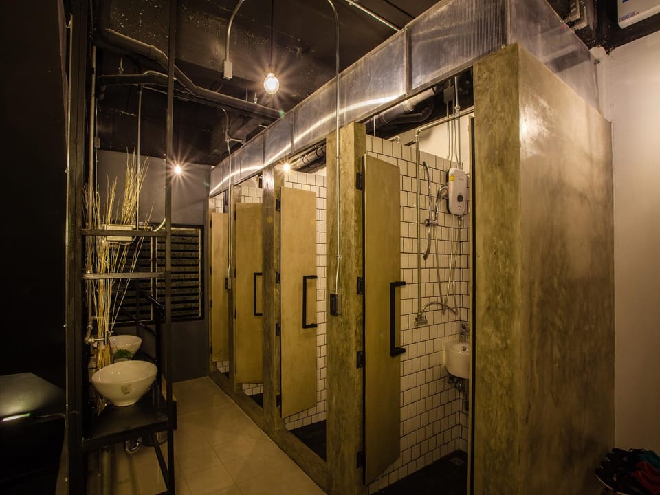 Box Poshtel Hostel in Wichit