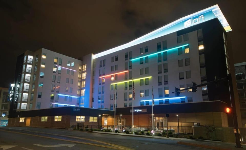 Aloft Newport on the Levee Hotel in Newport