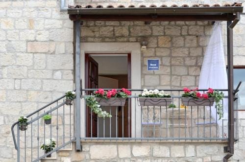 Rooms Valery Hotel in Split