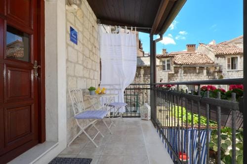Rooms Valery Hotel in Split