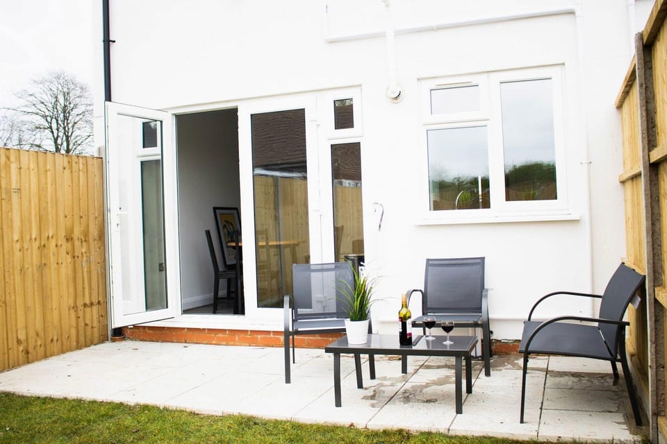 The Hatton Apartments Hotel in London Borough of Hounslow
