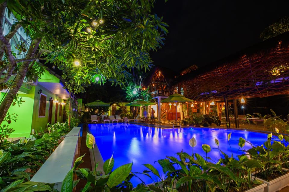 Swimming pool