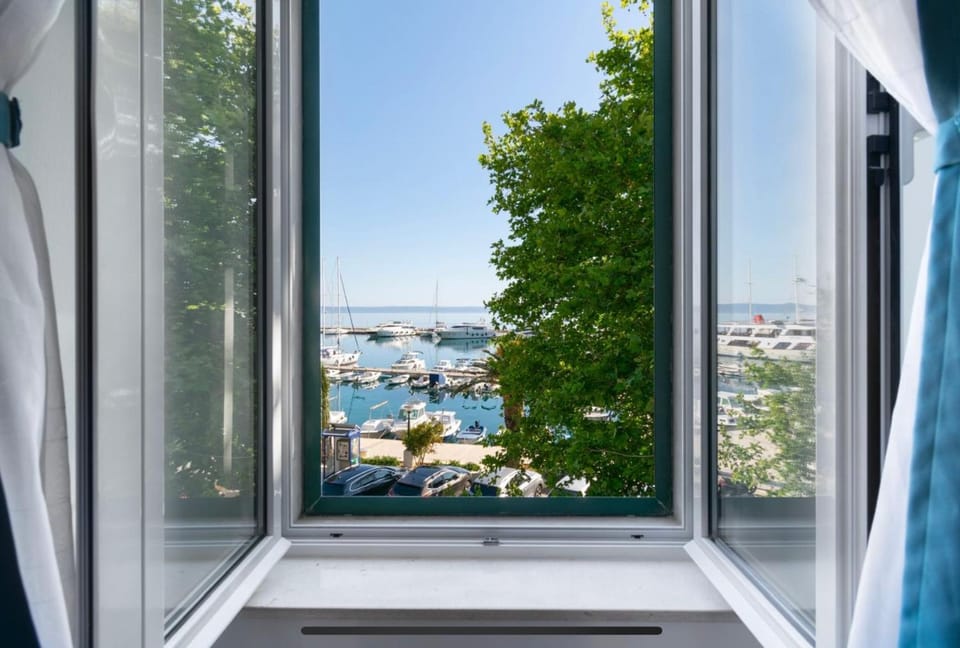 Bed & Breakfast Palac -Free Parking- Hotel in Baška Voda