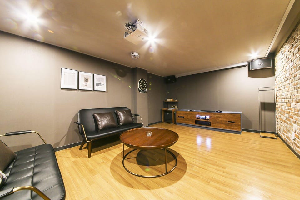 Changwon Brown-dot Hotel Myeongseo Motel in South Korea