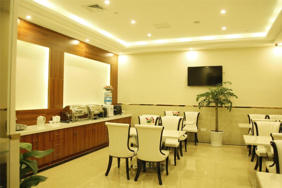 GreenTree Inn Tianjin Xiqing Area Xiuchuan Road Sunshine 100 Hotel Hotel in Tianjin