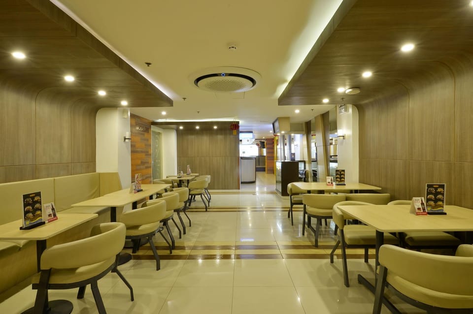 Hotel 99 Monumento Caloocan Hotel in Region of Manila