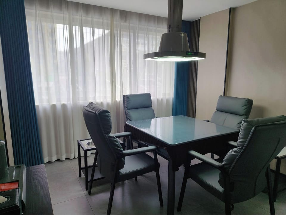 Jinjiang Inn Select Wuhan College of Media Hotel in Wuhan