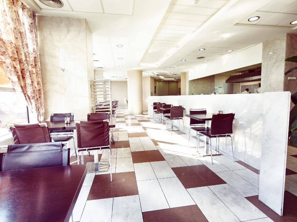 Hello Hotel - Gara de Nord Hotel in Bucharest